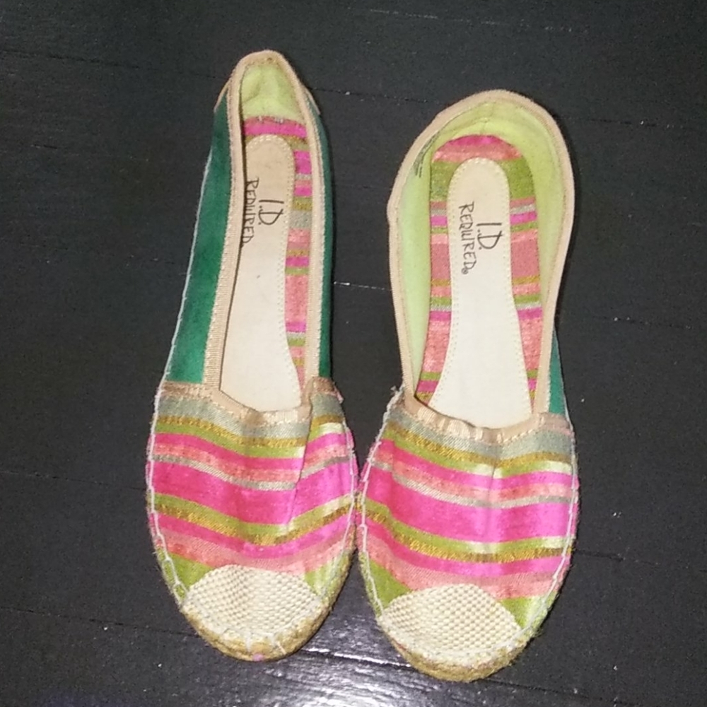 I.d. required Flats